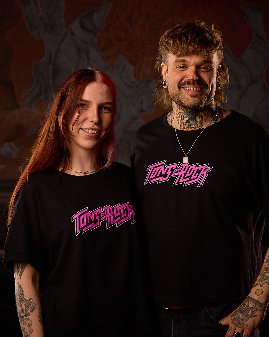 OVERSIZED LOGO T-SHIRT (WOMEN)